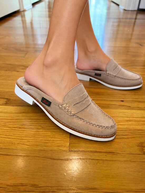 Bass Shoes - EUC Women's Bass Weejuns Wynne Suede Eva Slide Mules Shoes Tan Beige Size 9 M